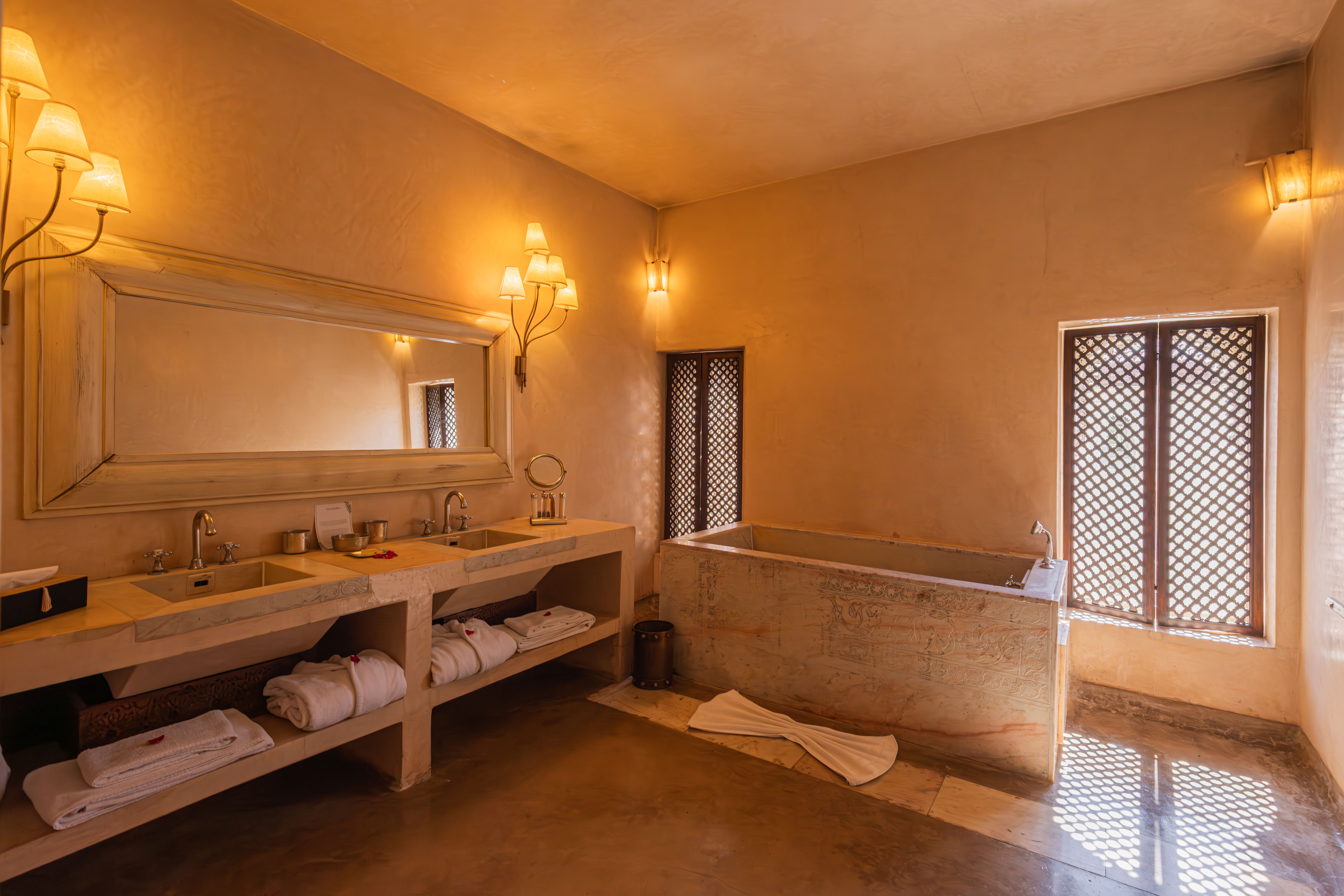 Large Harim Suite Salle de bain 2